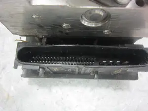 Foto de ABS RENAULT CLIO III 1.5 dCi Diesel FAP (75 CV / 55 KW) referencia 265950377 foto 4