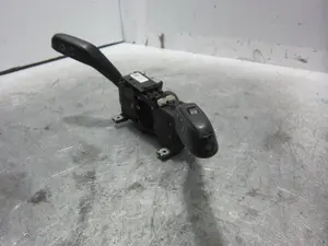 Foto de MANDO MULTIFUNCION SEAT IBIZA BERLINA (6J5) 1.2 12V (69 CV / 51 KW) referencia 6R0953521E foto 4