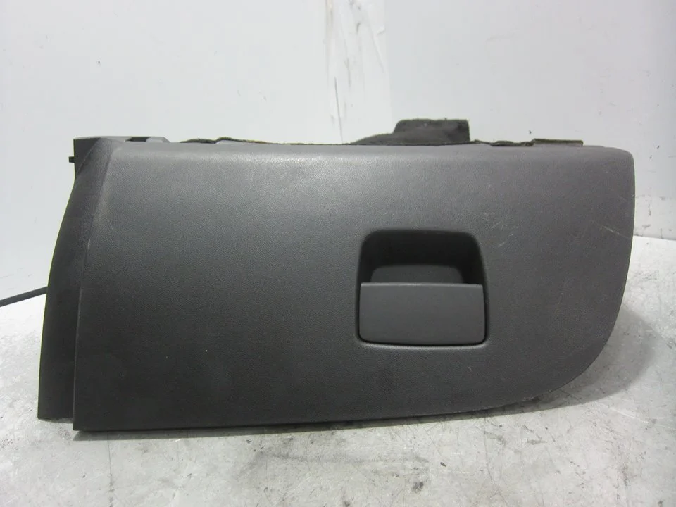 Foto de GUANTERA OPEL CORSA E 1.2 (69 CV / 51 KW) referencia 13382335