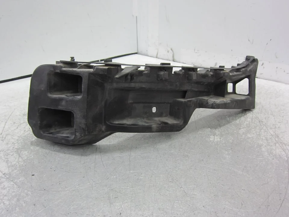 Foto de SOPORTE PARAGOLPES TRASERO PORSCHE CAYENNE (TIPO 92A) referencia 7P5807394C