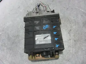 Foto de CENTRALITA MOTOR UCE VOLKSWAGEN GOLF III (1H1)(11.1991) 1.8 (75 CV / 55 KW) referencia 1H0907311E foto 1