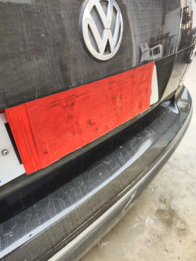 Foto de CERRADURA MALETERO / PORTON VOLKSWAGEN BORA BERLINA (1J2)(1998) 1.9 TDI (110 CV / 81 KW)