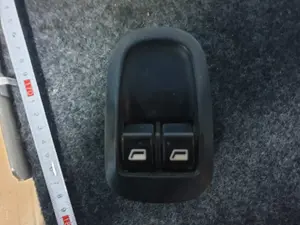 Foto de MANDO ELEVALUNAS DELANTERO IZQUIERDO PEUGEOT 306 3/5 PT. / 4 PT. (S2) referencia 11658 foto 4