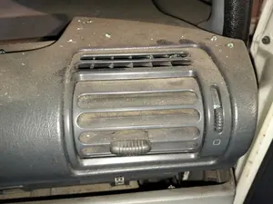 Foto de REJILLA AIREADORA PEUGEOT EXPERT FURGÓN COMFORT (1995)