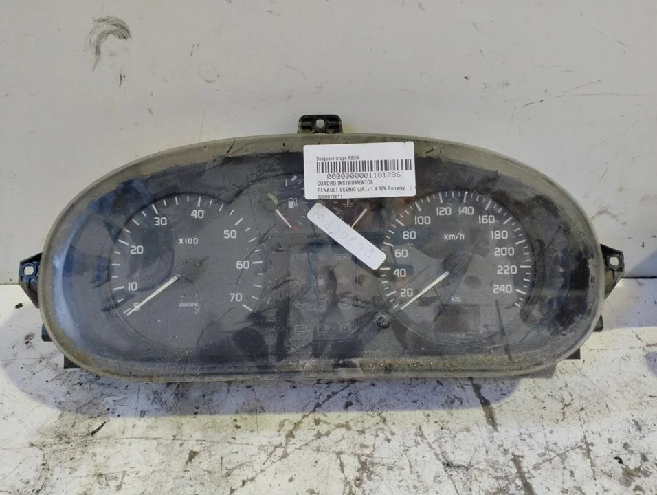 Foto de CUADRO INSTRUMENTOS RENAULT SCENIC I (JA...) 1.4 16V (95 CV / 70 KW) referencia 8200071811
