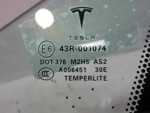 Foto de LUNA CUSTODIA DELANTERA IZQUIERDA TESLA MODEL S eléctrico 270 kW (367 CV / 270 KW) referencia 43R001074 foto 4