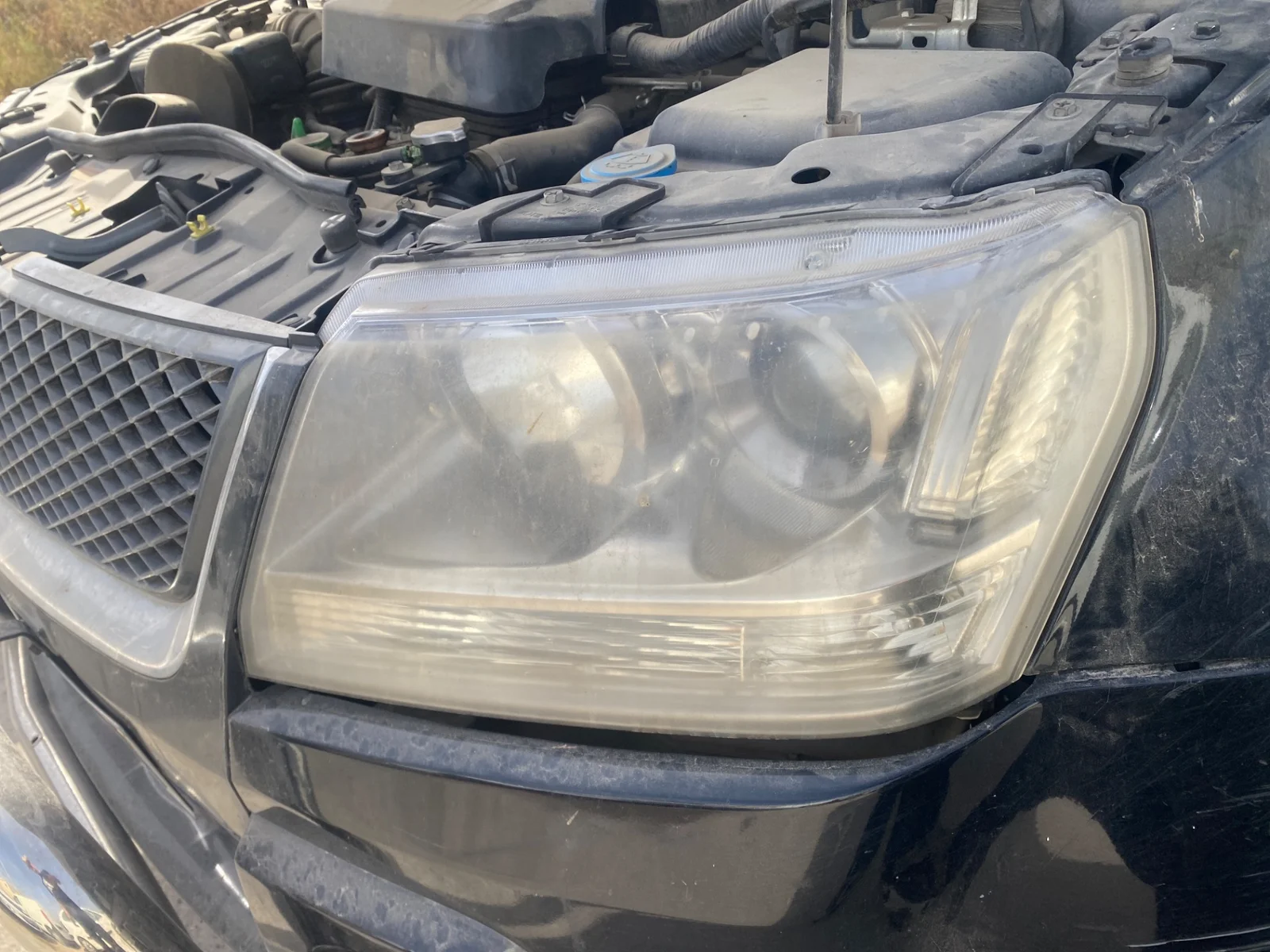 Foto de FARO IZQUIERDO SUZUKI GRAND VITARA (JB/JT) 2.0 16V CAT (140 CV / 103 KW) referencia 35320-65J12-000