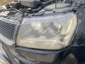 Foto de FARO IZQUIERDO SUZUKI GRAND VITARA (JB/JT) 2.0 16V CAT (140 CV / 103 KW) referencia 35320-65J12-000