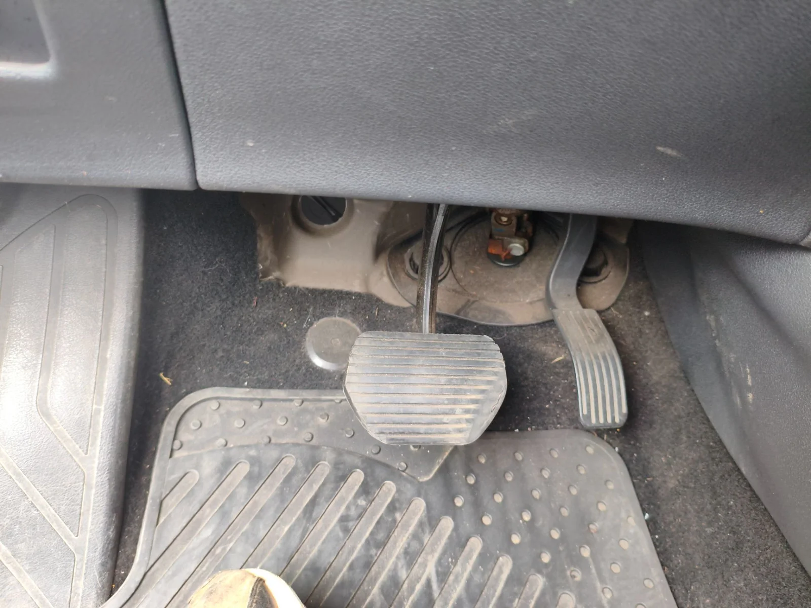 Foto de PEDAL FRENO PEUGEOT 308 SW 2.0 16V HDi FAP CAT (RHR / DW10BTED4) (136 CV / 100 KW)