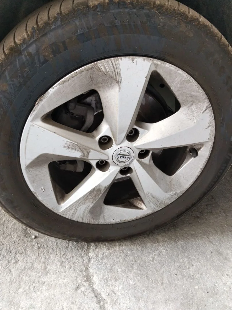 Foto de LLANTA NISSAN QASHQAI (J11E) 1.2 16V CAT (116 CV / 85 KW)
