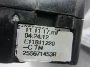 Foto de MANDO LUCES DACIA DOKKER 1.5 dCi Diesel FAP CAT (90 CV / 66 KW) referencia 255671453R foto 6