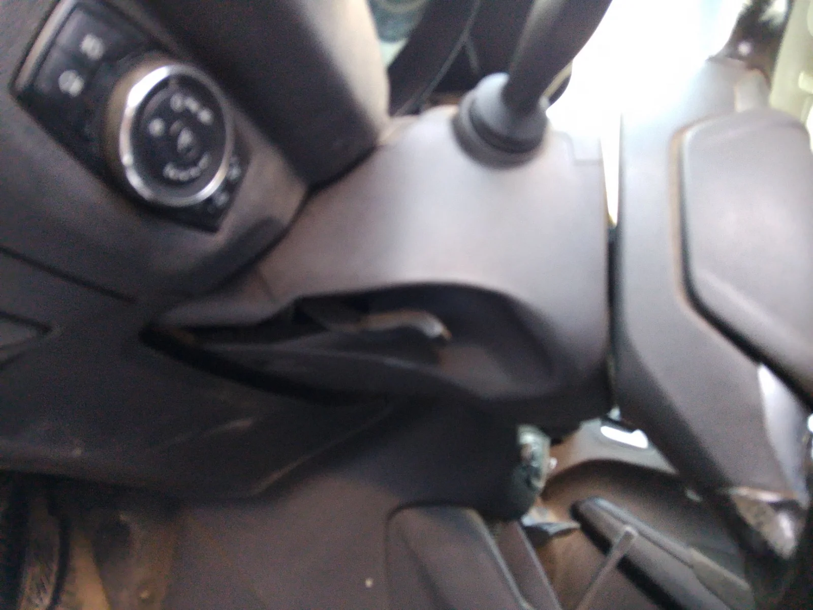 Foto de COLUMNA DIRECCION FORD TRANSIT COURIER (C4A) 1.5 TDCi CAT (95 CV / 70 KW) referencia AY113C529CX