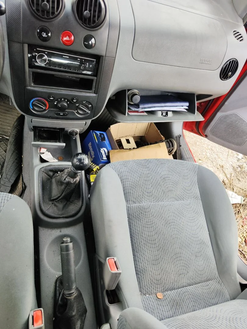 Foto de CONSOLA CENTRAL CHEVROLET KALOS 1.2 CAT (72 CV / 53 KW)
