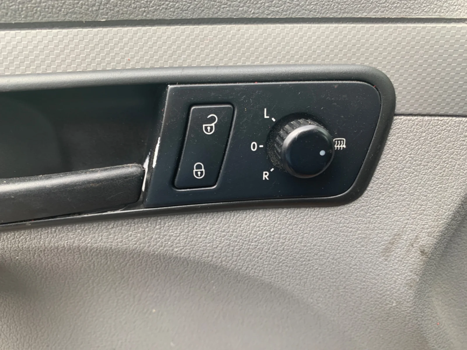 Foto de MANDO RETROVISOR VOLKSWAGEN CADDY (2K)(02.2004) 2.0 SDI (69 CV / 51 KW)