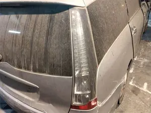 Foto de PILOTO TRASERO DERECHO MITSUBISHI GRANDIS (NA0W)