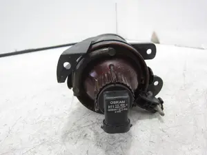 Foto de FARO ANTINIEBLA IZQUIERDO VOLKSWAGEN PASSAT BERLINA (3C2) 2.0 TDI (140 CV / 103 KW) referencia 271274 foto 3