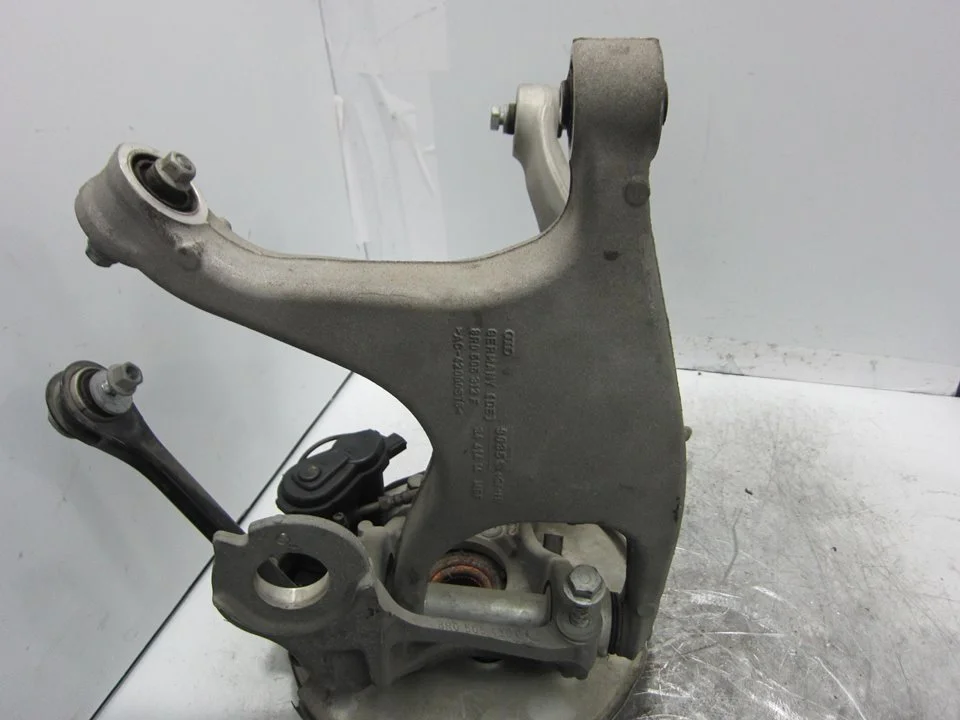 Foto de BRAZO SUSPENSION INFERIOR TRASERO DERECHO PORSCHE MACAN (95BA) referencia 8R0505312F