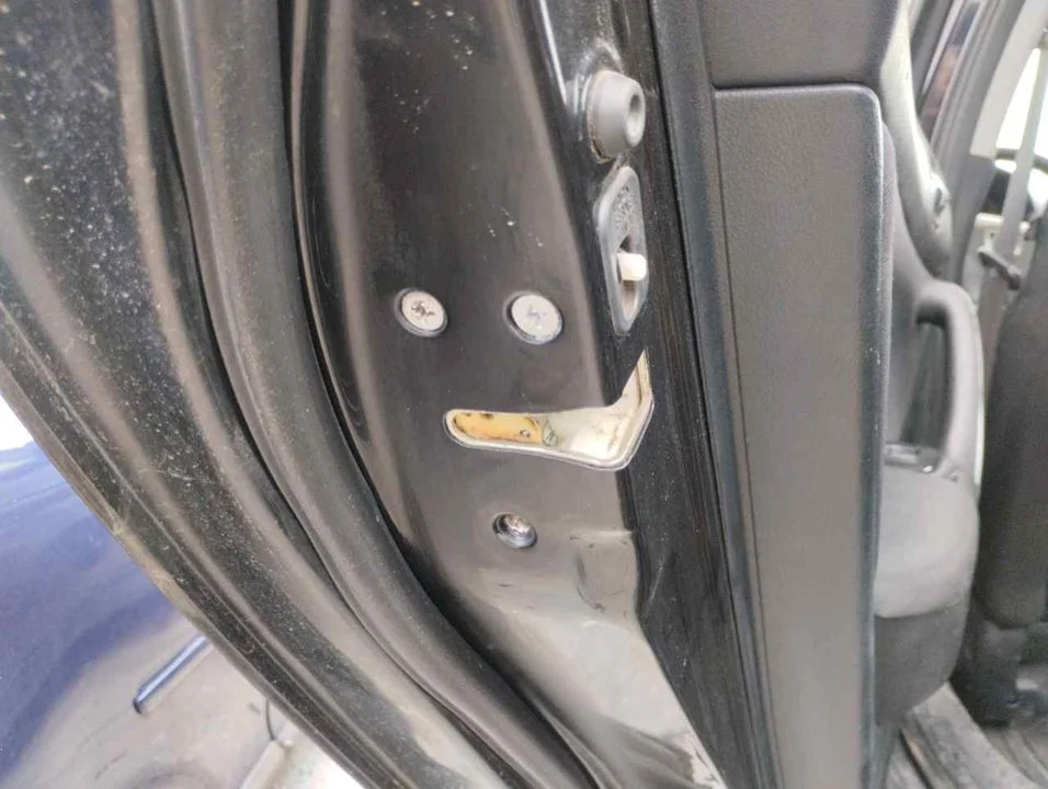Foto de CERRADURA PUERTA TRASERA IZQUIERDA HONDA ACCORD BERLINA (CL/CN) 2.0 VTEC CAT (155 CV / 114 KW)