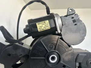 Foto de MOTOR CIERRE PUERTA CORREDERA RENAULT MEGANE II BERLINA 5P 1.5 dCi Diesel (101 CV / 74 KW) referencia 16835852 foto 4