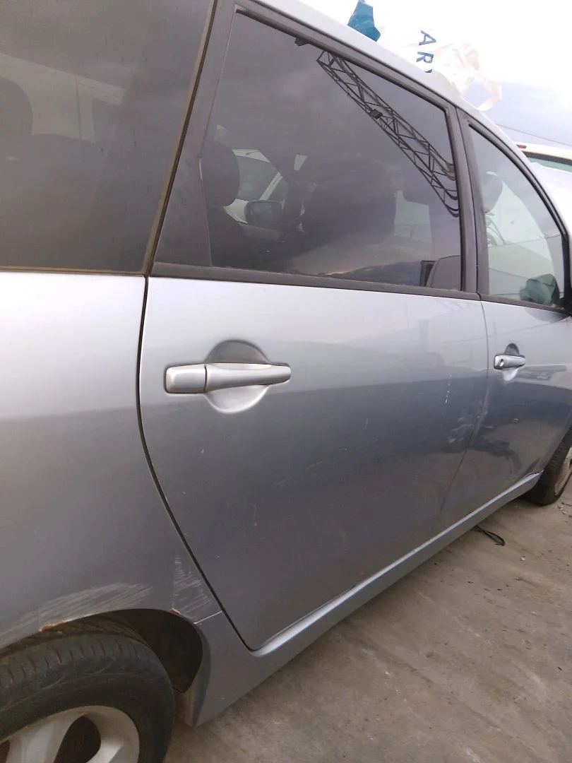 Foto de PUERTA TRASERA DERECHA MITSUBISHI GRANDIS (NA0W) 2.0 DI-D CAT (136 CV / 100 KW)