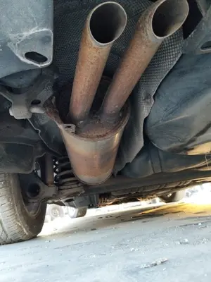Foto de SILENCIADOR TRASERO AUDI A6 BERLINA (4B2) 1.8 20V Turbo (150 CV / 110 KW)