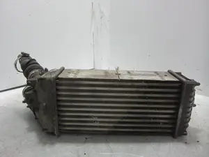 Foto de INTERCOOLER CITROEN XSARA PICASSO 1.6 16V HDi (90 CV / 66 KW) referencia 9645965180 foto 2