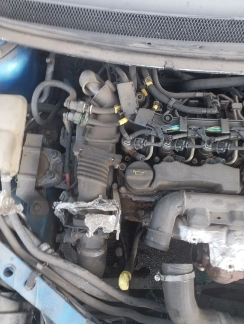 Foto de MOTOR COMPLETO FORD FOCUS BERLINA (CAP) 1.6 TDCi CAT (109 CV / 80 KW) referencia G8DA