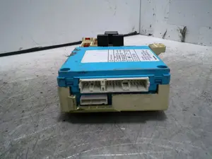 Foto de CAJA RELES / FUSIBLES CHRYSLER STRATUS JX CABRIO 2.5 CAT (163 CV / 120 KW) referencia P4671227 foto 2