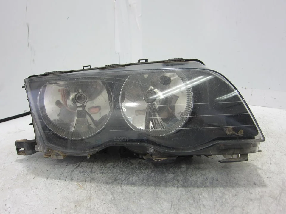 Foto de FARO DERECHO BMW SERIE 3 BERLINA (E46) 2.0 16V Diesel CAT (136 CV / 100 KW) referencia 0301089206