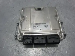 Foto de CENTRALITA MOTOR UCE MITSUBISHI ASX (GA0W) 1.6 CAT (117 CV / 86 KW) referencia MR507872