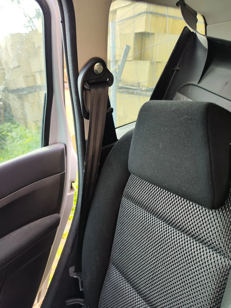 Foto de CINTURON SEGURIDAD TRASERO DERECHO PEUGEOT 307 BREAK/ SW (S2) 2.0 16V HDi FAP CAT (RHR / DW10BTED4) (136 CV / 100 KW)