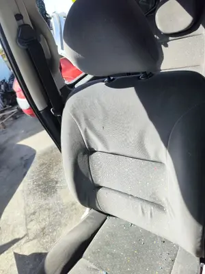 Foto de ASIENTO DELANTERO DERECHO CITROEN BERLINGO 2.0 HDi CAT (RHY / DW10TD) (90 CV / 66 KW) foto 2