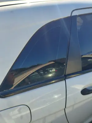 Foto de LUNA CUSTODIA TRASERA DERECHA MERCEDES-BENZ CLASE B (BM 245) 2.0 CDI CAT (109 CV / 80 KW)