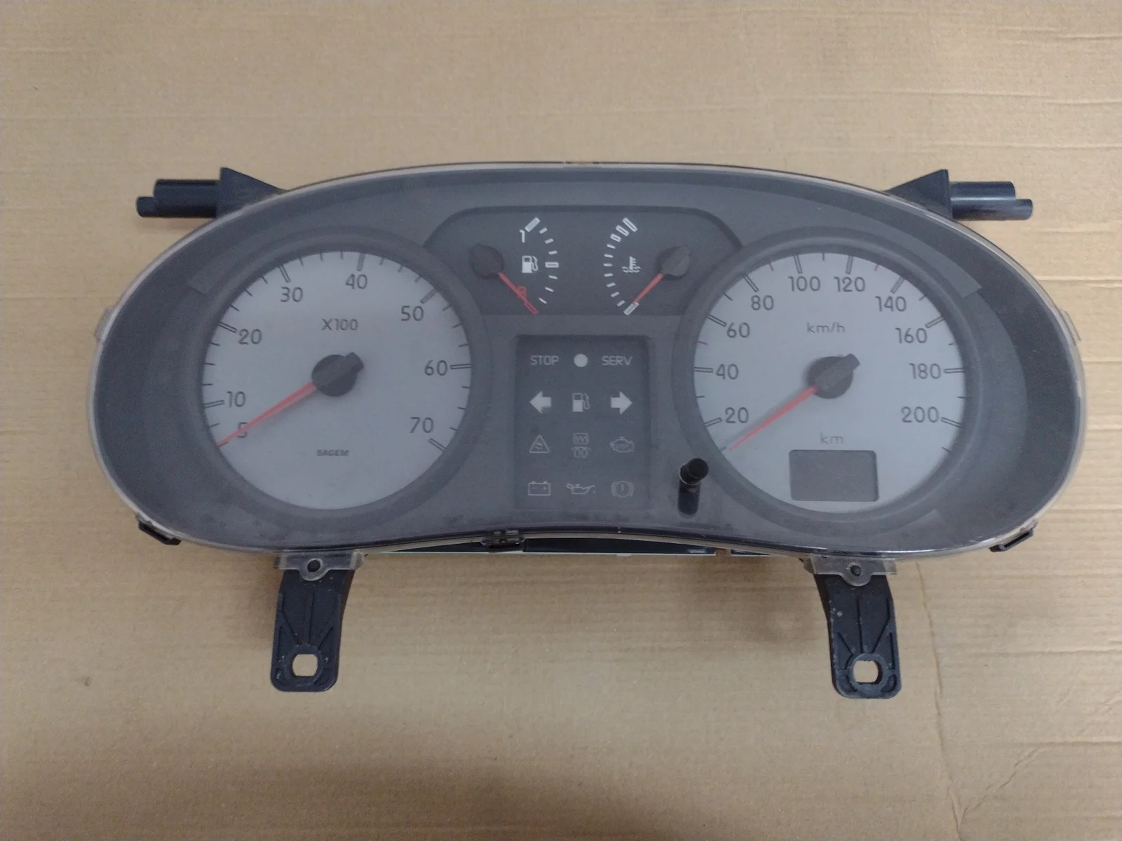 Foto de CUADRO INSTRUMENTOS RENAULT KANGOO I (F/KC0) 1.2 (75 CV / 55 KW) referencia P8200176652
