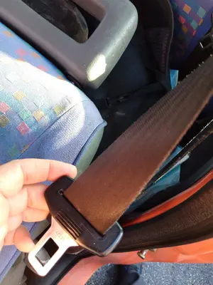 Foto de CINTURON SEGURIDAD DELANTERO IZQUIERDO FIAT SEICENTO (187) 0.9 CAT (39 CV / 29 KW)