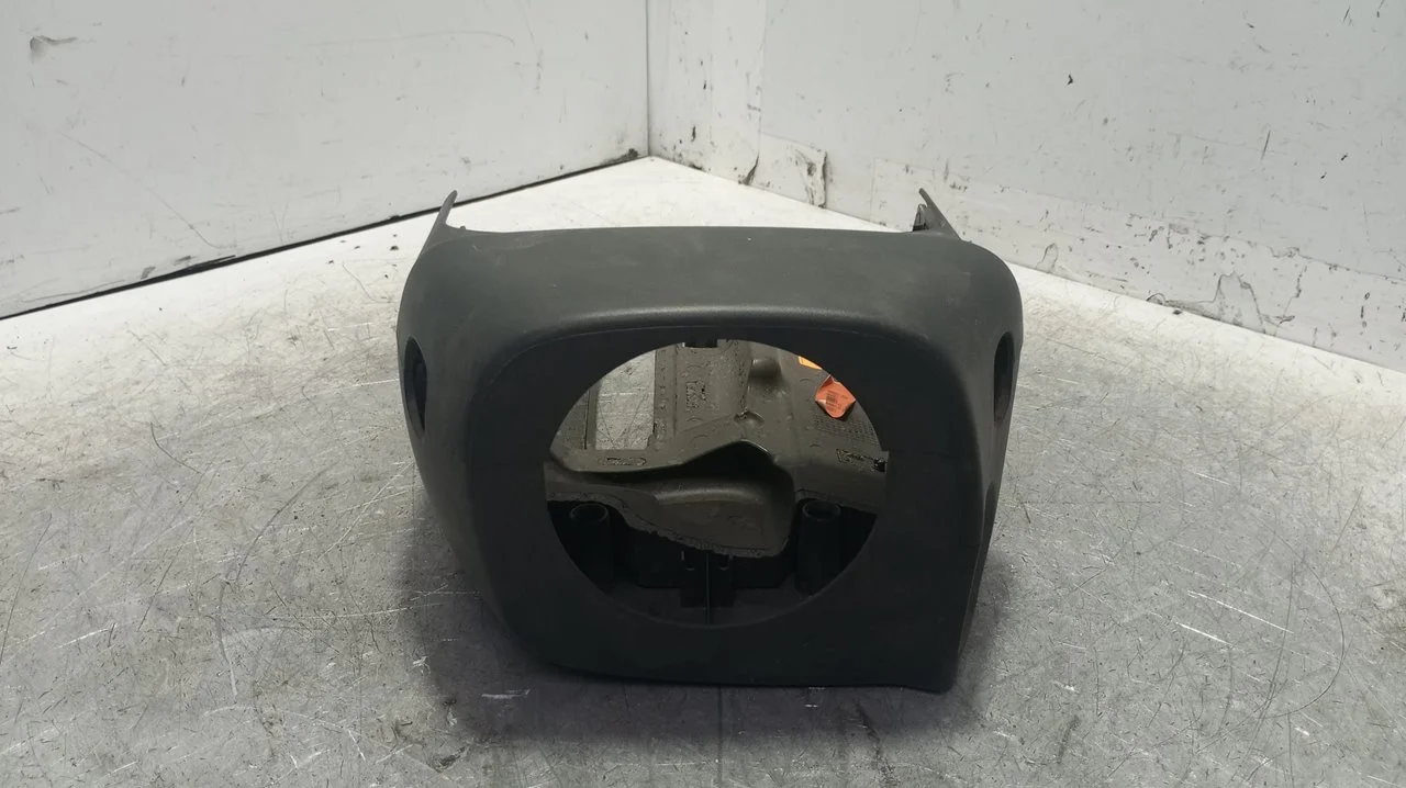 Foto de NO IDENTIFICADO RENAULT CLIO IV GRANDTOUR 0.9 Energy (90 CV / 66 KW) referencia 484724749R