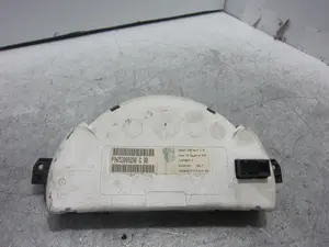 Foto de CUADRO INSTRUMENTOS CITROEN C3 1.4 HDi (68 CV / 50 KW) referencia 9652008280 foto 4