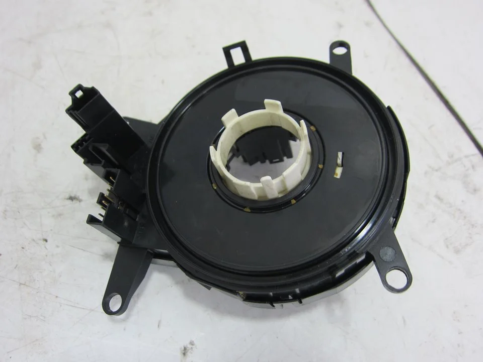 Foto de ANILLO AIRBAG BMW SERIE 5 BERLINA (E60) 3.0 Turbodiesel CAT (231 CV / 170 KW) referencia 6976394