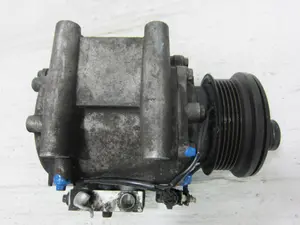 Foto de COMPRESOR AIRE ACONDICIONADO FORD MONDEO BERLINA (GE) referencia LR55659 foto 3