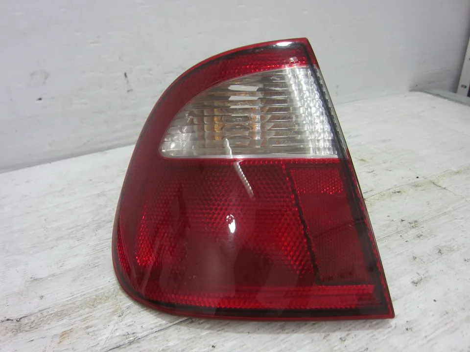 Foto de PILOTO TRASERO IZQUIERDO SEAT CORDOBA BERLINA (6K2) 1.9 SDI (68 CV / 50 KW) referencia 67734490