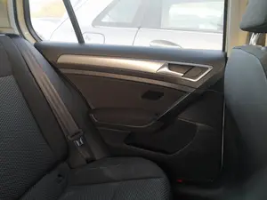 Foto de ELEVALUNAS TRASERO IZQUIERDO VOLKSWAGEN GOLF VII BERLINA (BQ1/BE2) 1.6 TDI (116 CV / 85 KW) referencia 5G4839461C foto 4