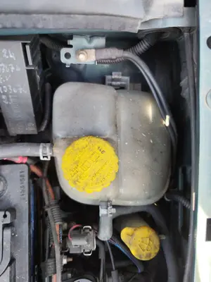 Foto de DEPOSITO EXPANSION OPEL ZAFIRA A 2.0 DTI (101 CV / 74 KW) referencia 93183307 foto 5