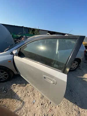Foto de PUERTA DELANTERA IZQUIERDA HONDA CIVIC BERLINA 3 PUERTAS (EP) 1.6 VTEC CAT (D 16 V 1) (110 CV / 81 KW)