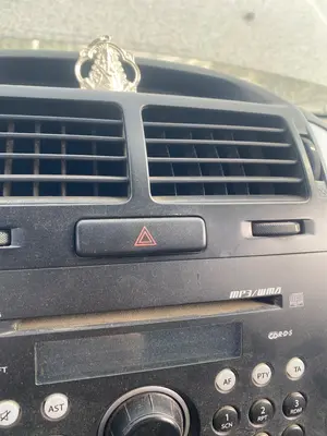 Foto de WARNING SUZUKI GRAND VITARA (JB/JT) 2.0 16V CAT (140 CV / 103 KW)