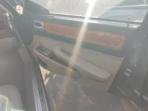 Foto de GUARNECIDO PUERTA DELANTERA DERECHA JAGUAR XJ 4.0 CAT (222 CV / 163 KW)