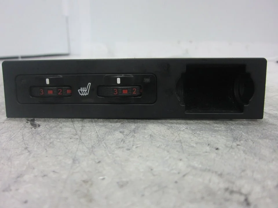 Foto de INTERRUPTOR LEXUS RX (GGL1/GYL1) 3.5 V6 24V CAT (249 CV / 183 KW) referencia 453451