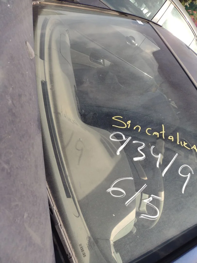 Foto de PARABRISAS MERCEDES-BENZ CLK (BM 208) COUPE 3.2 V6 18V CAT (218 CV / 160 KW)