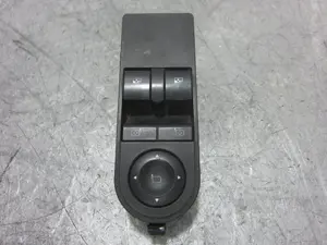 Foto de MANDO ELEVALUNAS DELANTERO IZQUIERDO OPEL ASTRA H BERLINA 1.7 16V CDTI (101 CV / 74 KW) referencia 13228706