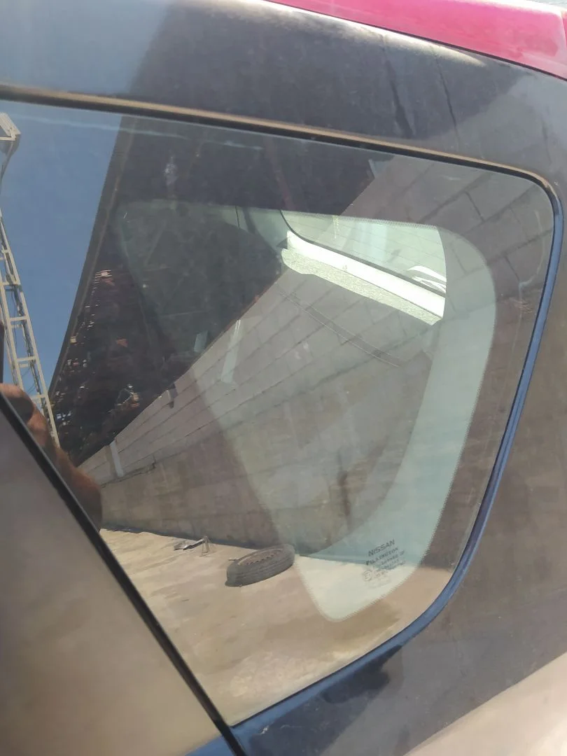 Foto de LUNA CUSTODIA TRASERA IZQUIERDA NISSAN NOTE (E11E) 1.4 CAT (88 CV / 65 KW)
