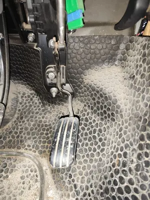 Foto de POTENCIOMETRO PEDAL OPEL VIVARO FURGÓN/COMBI 2.0 16V CDTI (114 CV / 84 KW)